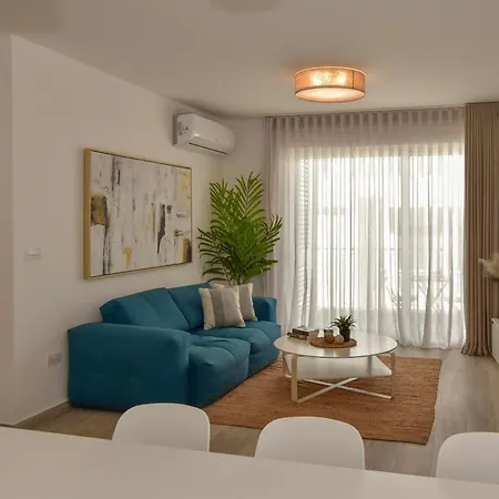 Palm 55 セント・ポールズ・ベイ