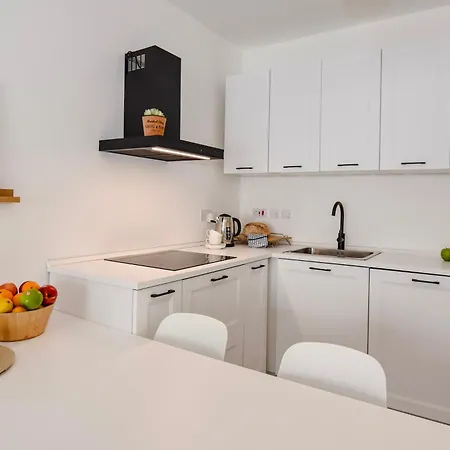 Palm 55 St. Paul's Bay