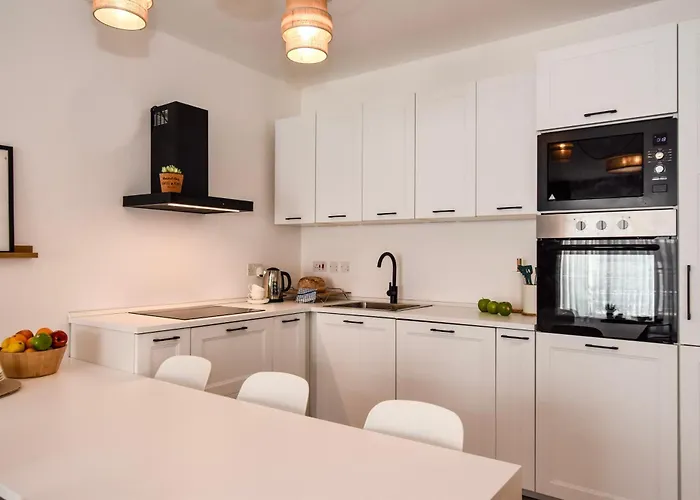 Palm 55 St. Paul's Bay